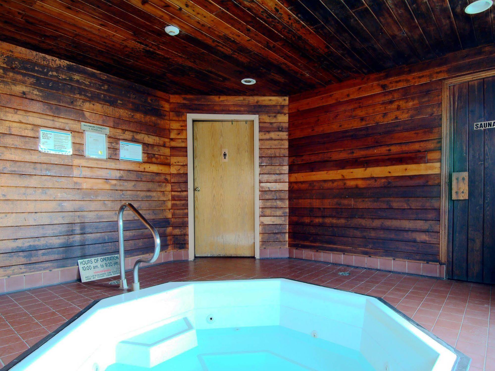 Howard Johnson By Wyndham Fort St. John Fasilitas foto